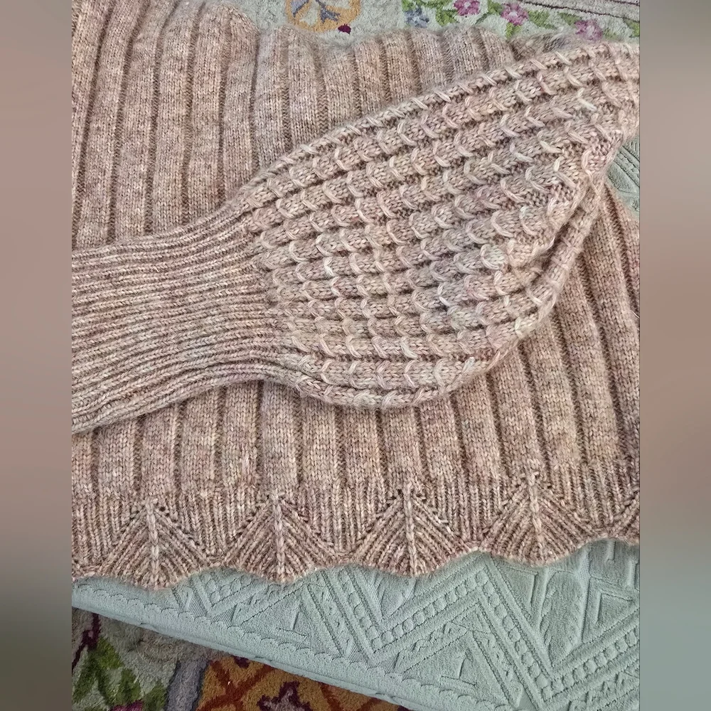 FRYE & CO Puff Sleeve Fancy Knit Boho V Neck Sweater In Apricot NWOT